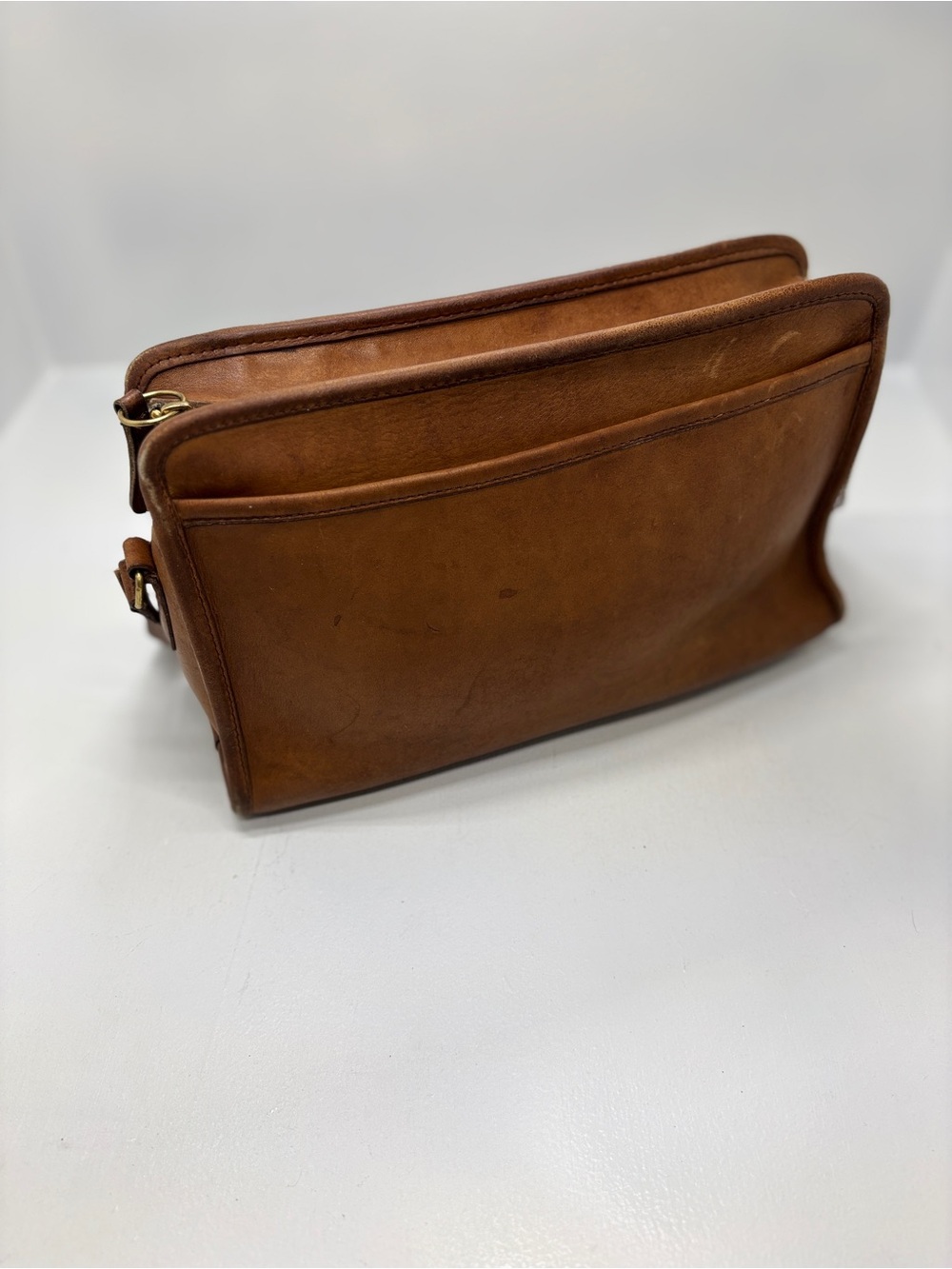 Vintage Coach 701-7336 Brown Leather Crossbody Bag - Picture 4 of 15